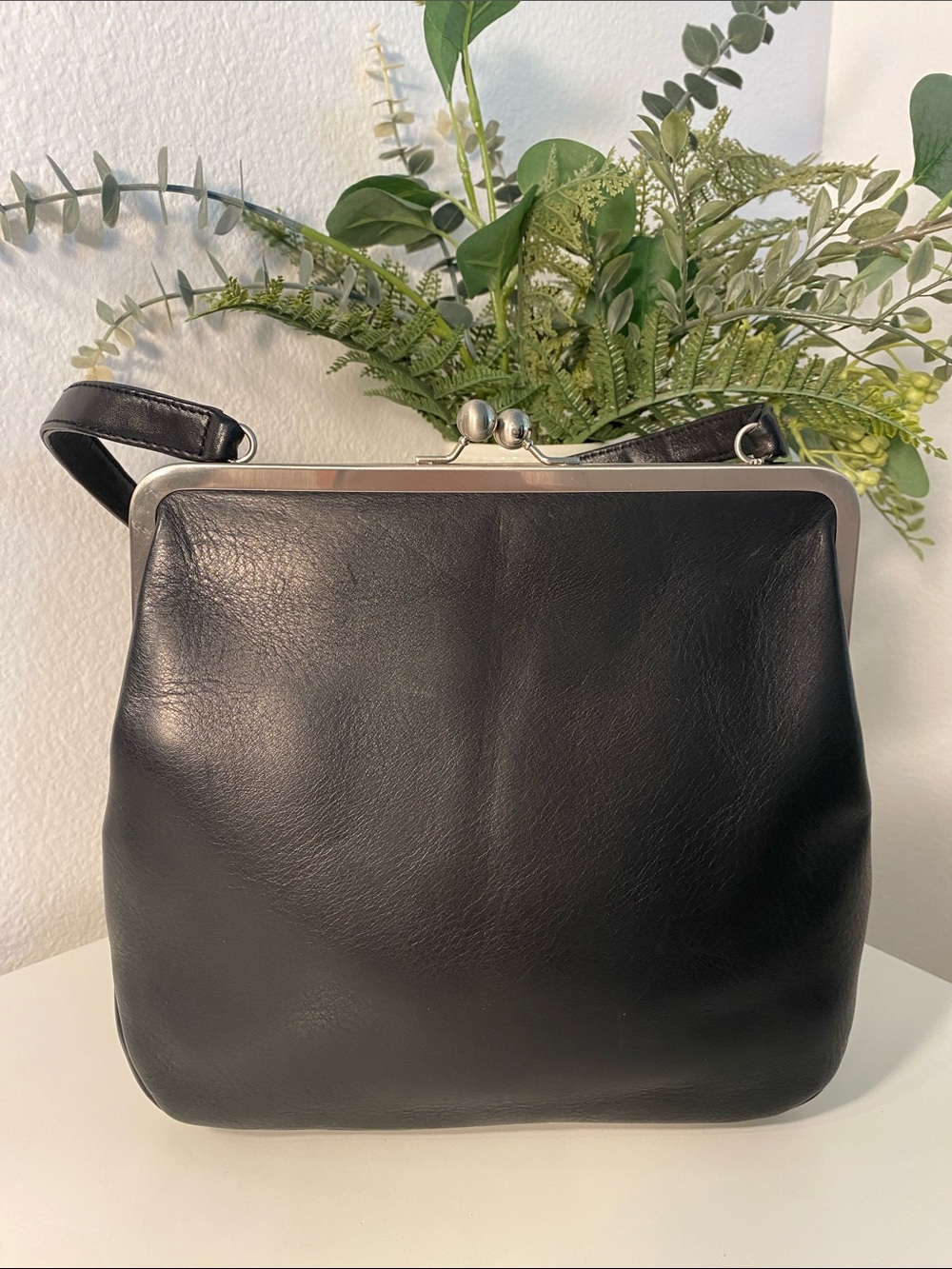 HOBO International Leather Frame Kisslock Shoulder Bag